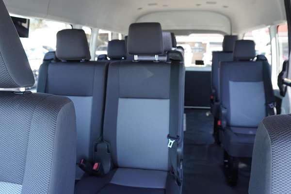 2020 Toyota Hiace Commuter GDH322R