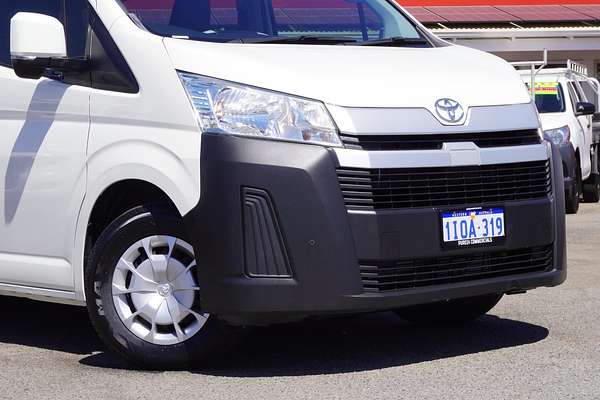 2020 Toyota Hiace Commuter GDH322R