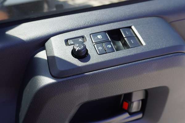2020 Toyota Hiace Commuter GDH322R