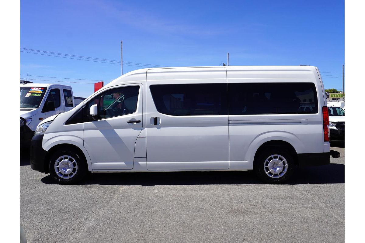 2020 Toyota Hiace Commuter GDH322R