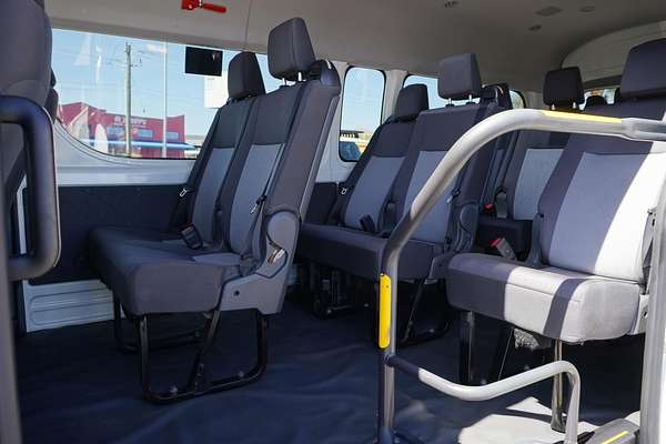 2020 Toyota Hiace Commuter GDH322R