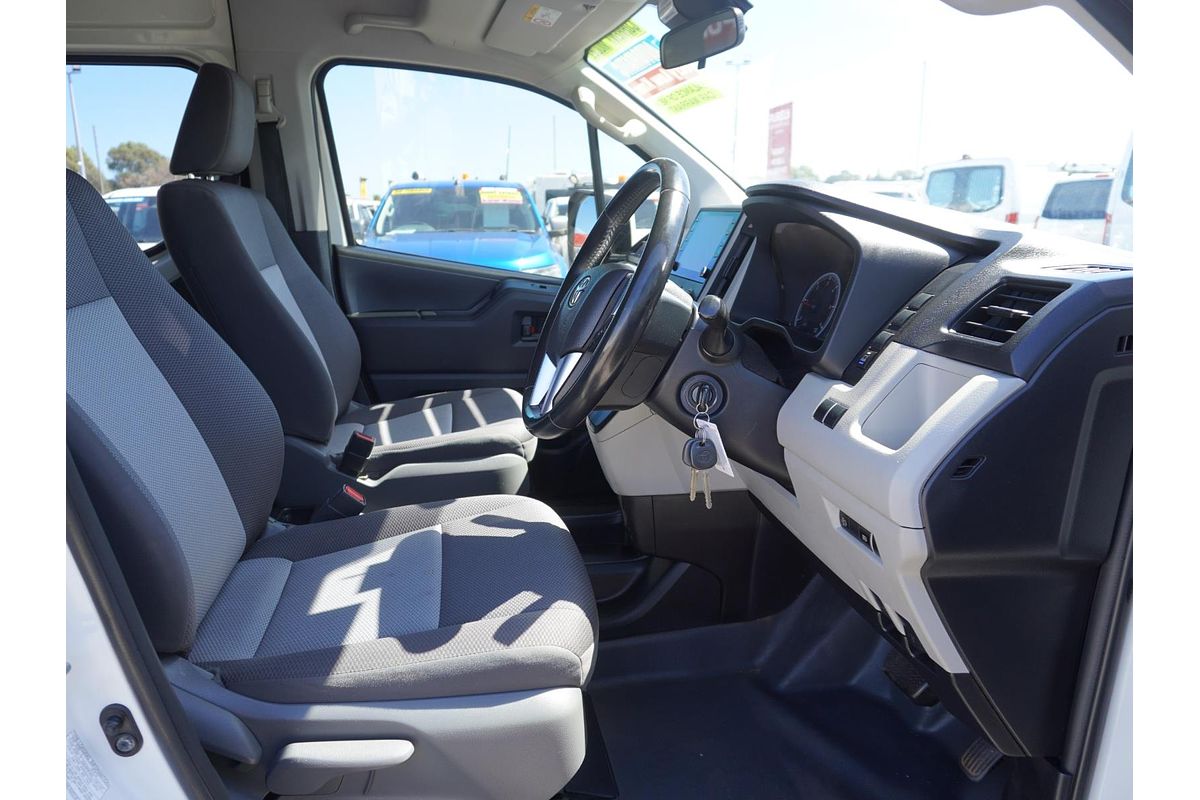 2020 Toyota Hiace Commuter GDH322R