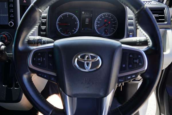 2020 Toyota Hiace Commuter GDH322R