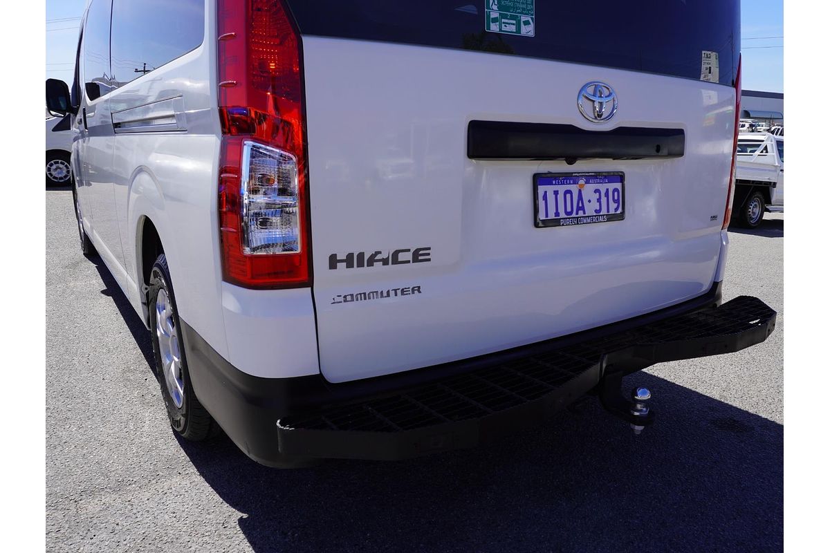2020 Toyota Hiace Commuter GDH322R