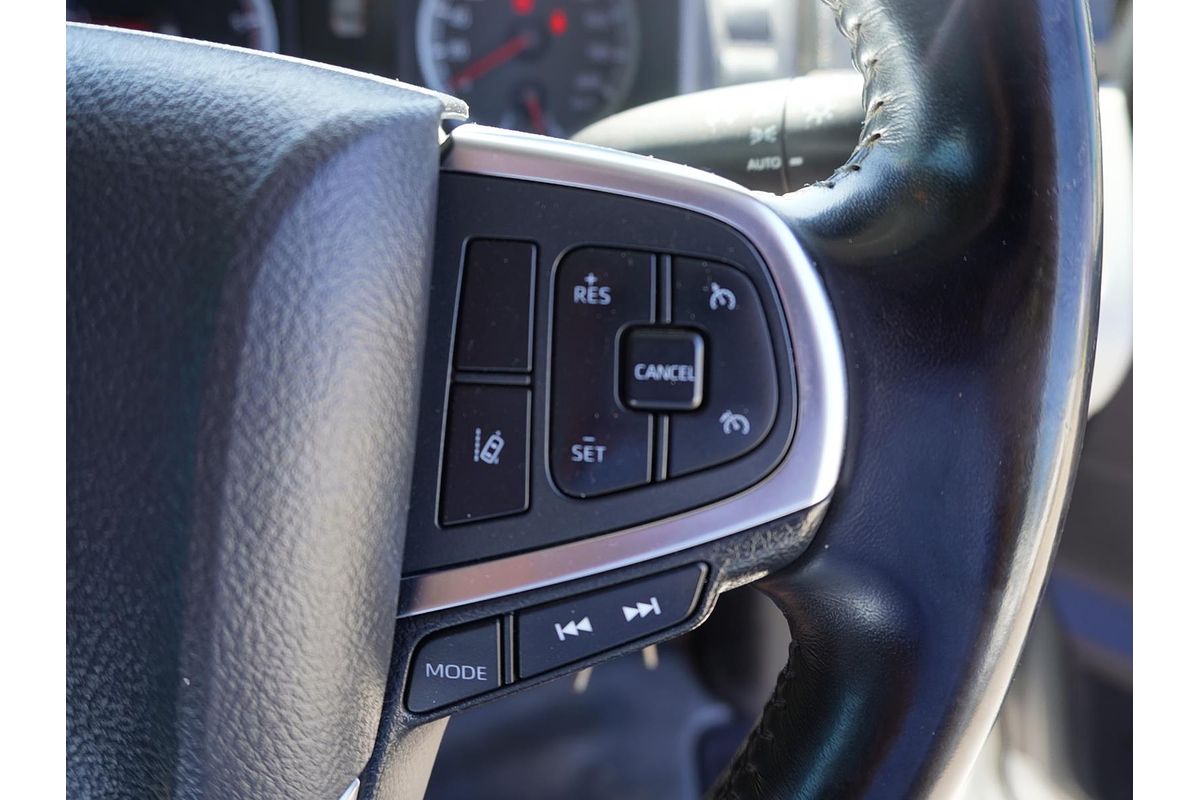 2020 Toyota Hiace Commuter GDH322R