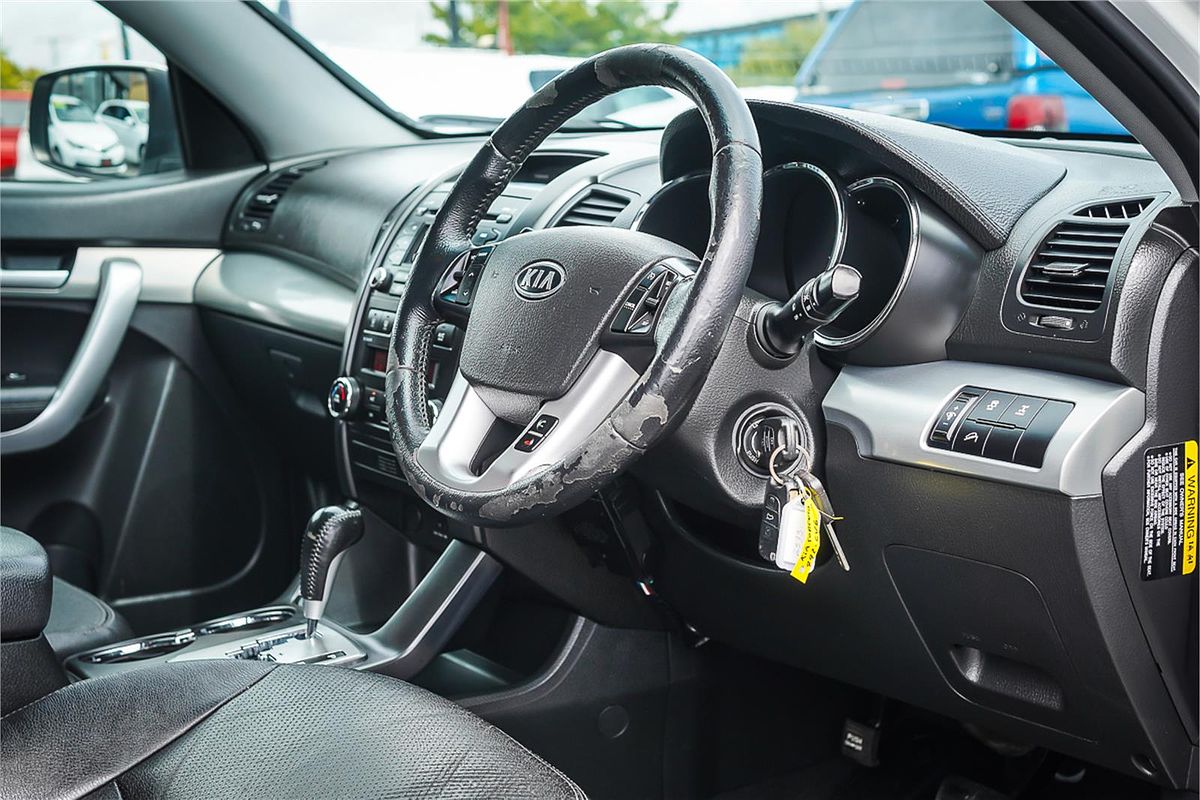 2010 Kia Sorento SLi XM
