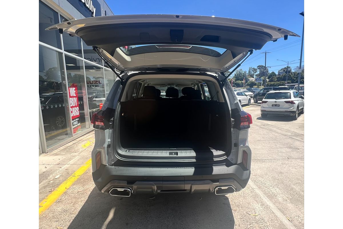 2025 LDV D90 Executive SV9A