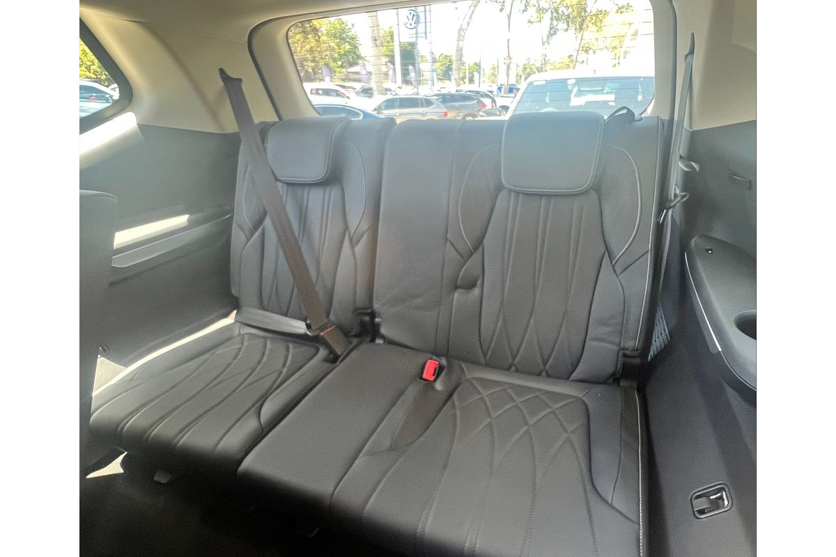 2025 LDV D90 Executive SV9A