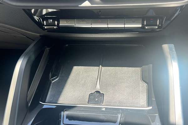 2025 LDV D90 Executive SV9A