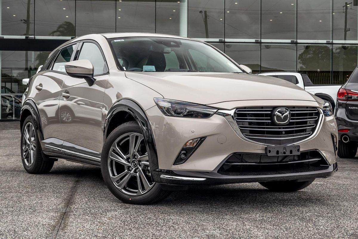 2025 Mazda CX-3 G20 Akari DK