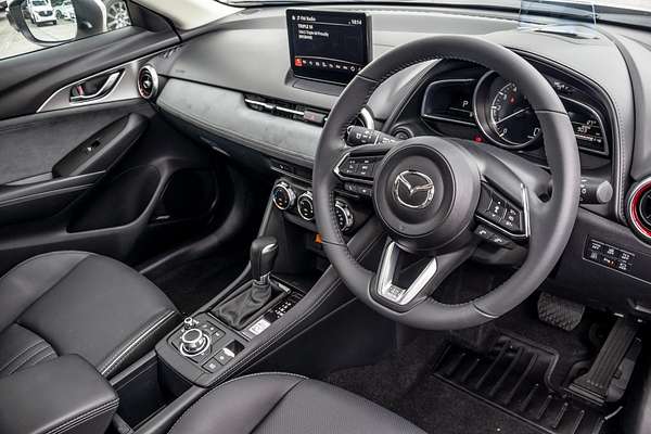 2025 Mazda CX-3 G20 Akari DK
