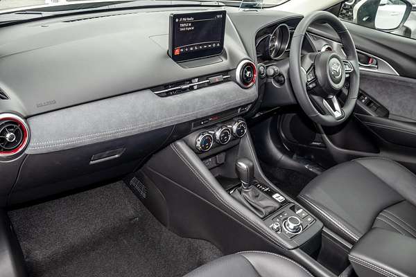 2025 Mazda CX-3 G20 Akari DK