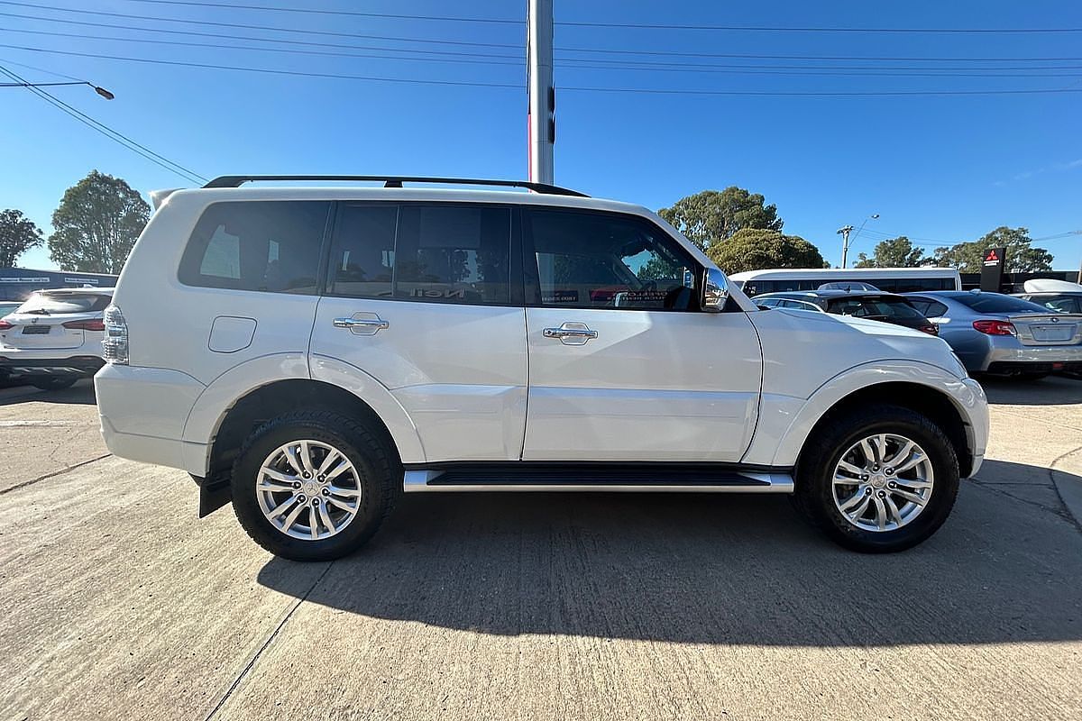 2017 Mitsubishi Pajero GLS NX