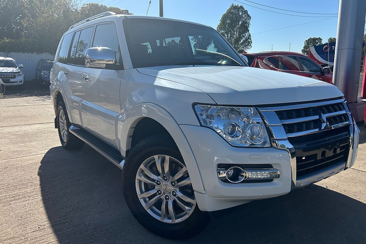 2017 Mitsubishi Pajero GLS NX