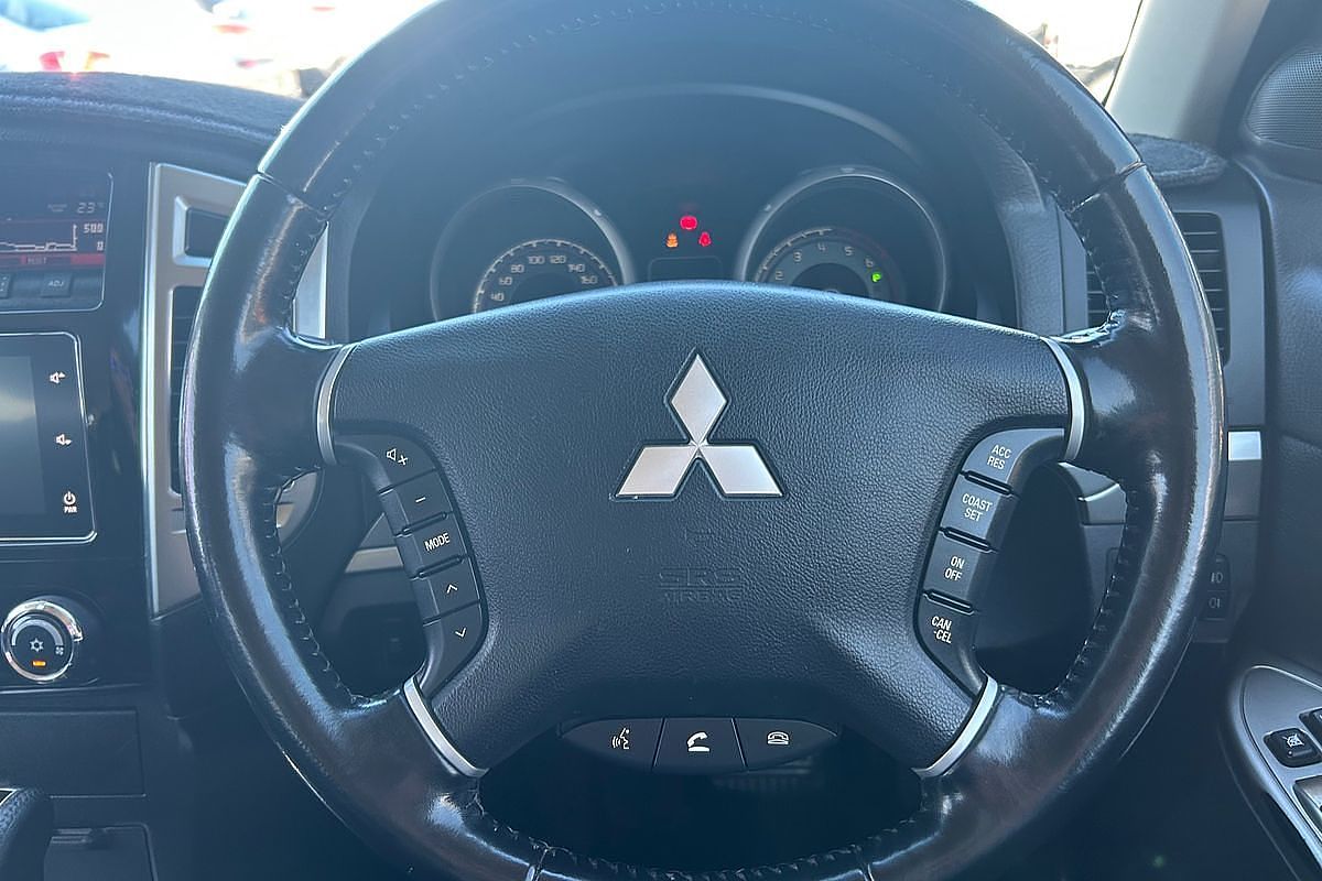 2017 Mitsubishi Pajero GLS NX