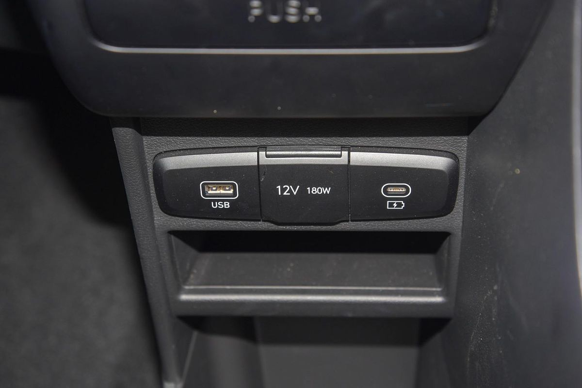 2024 Hyundai STARIA LOAD US4.V3