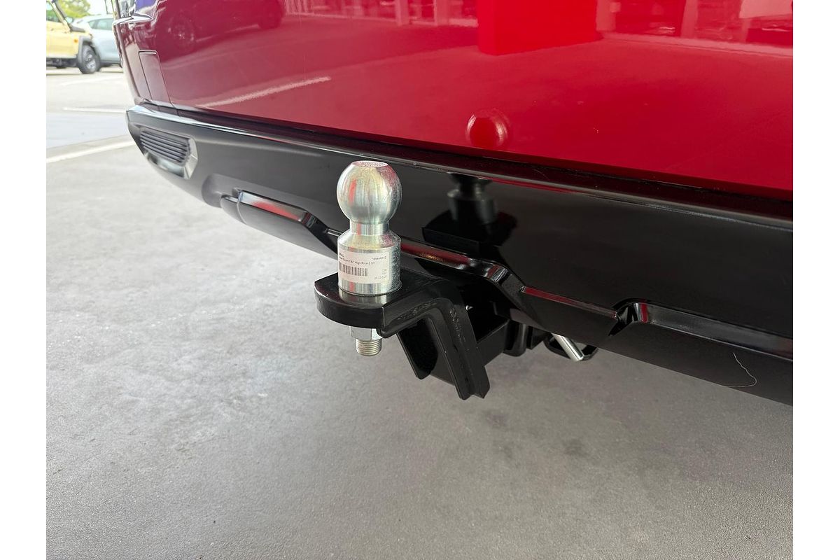 2023 Mitsubishi Outlander LS Black Edition ZM
