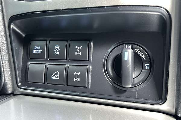 2023 Toyota Landcruiser Prado VX GDJ150R
