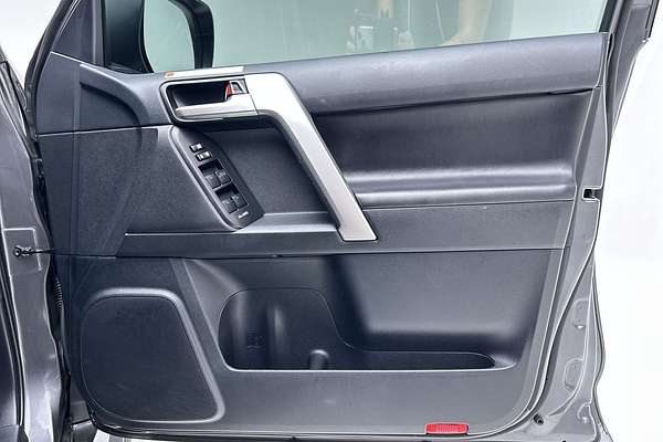2023 Toyota Landcruiser Prado VX GDJ150R