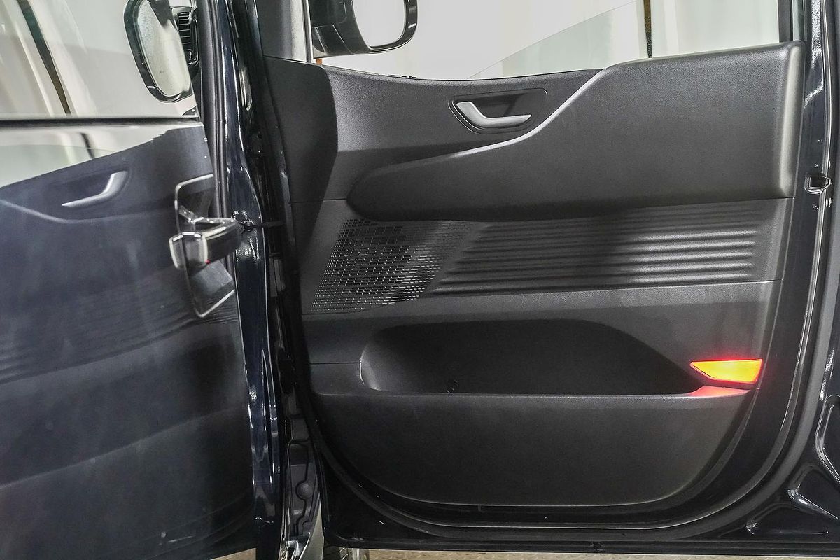 2021 Hyundai STARIA US4.V1