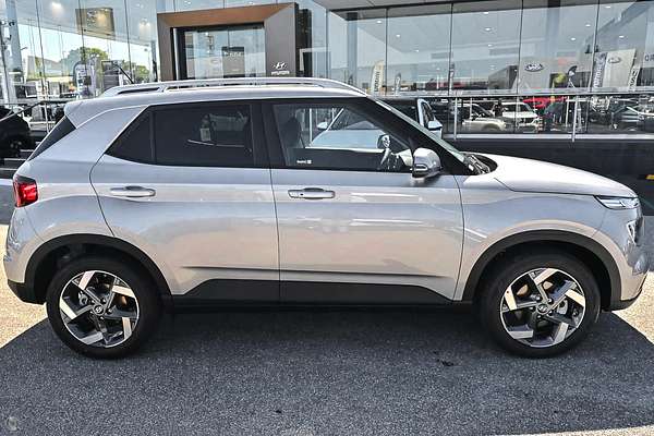 2025 Hyundai Venue Elite QX.V5