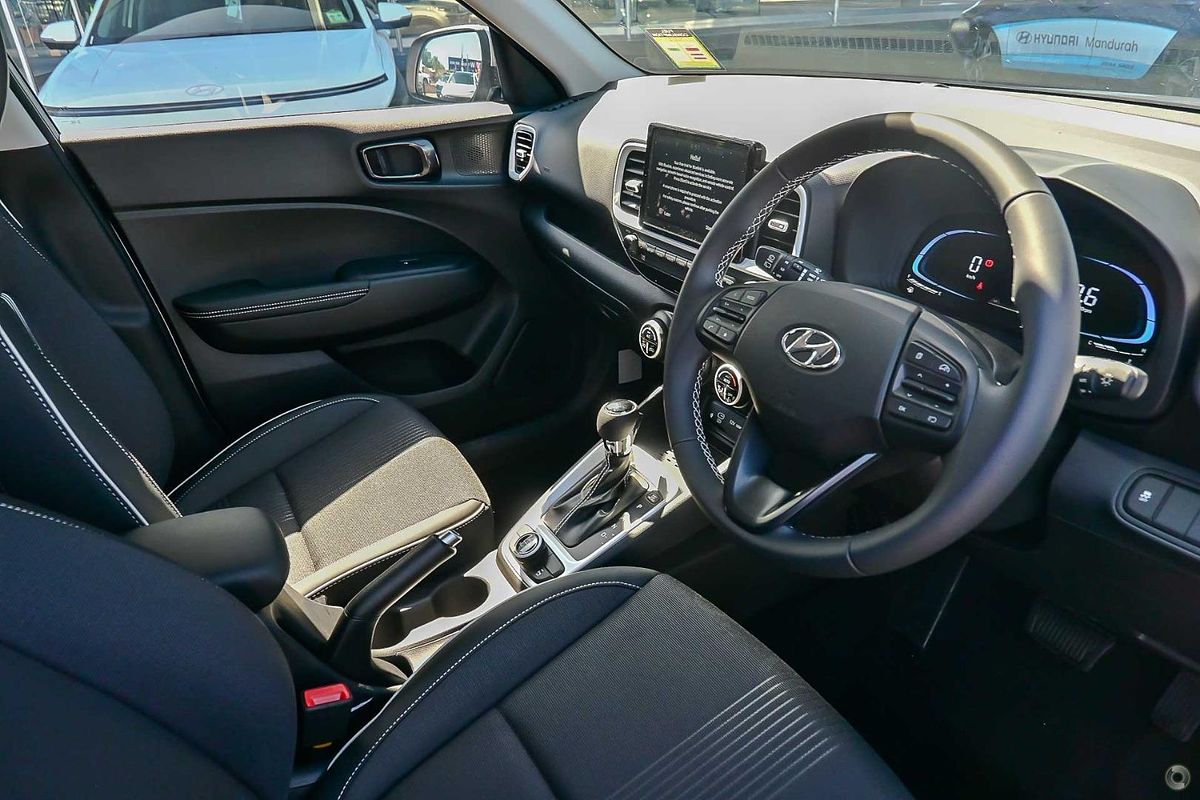 2025 Hyundai Venue Elite QX.V5