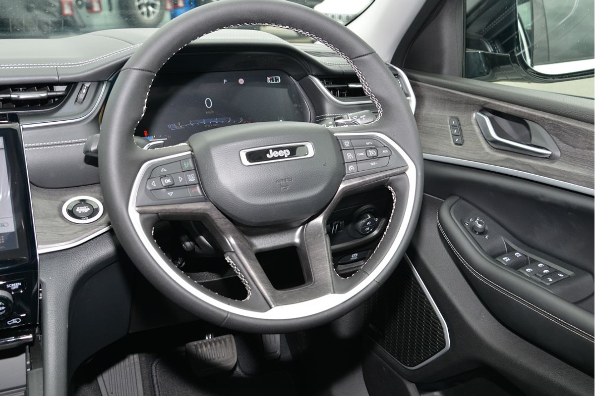 2023 Jeep Grand Cherokee Limited WL