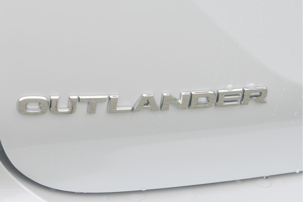 2022 Mitsubishi Outlander Exceed Tourer ZM