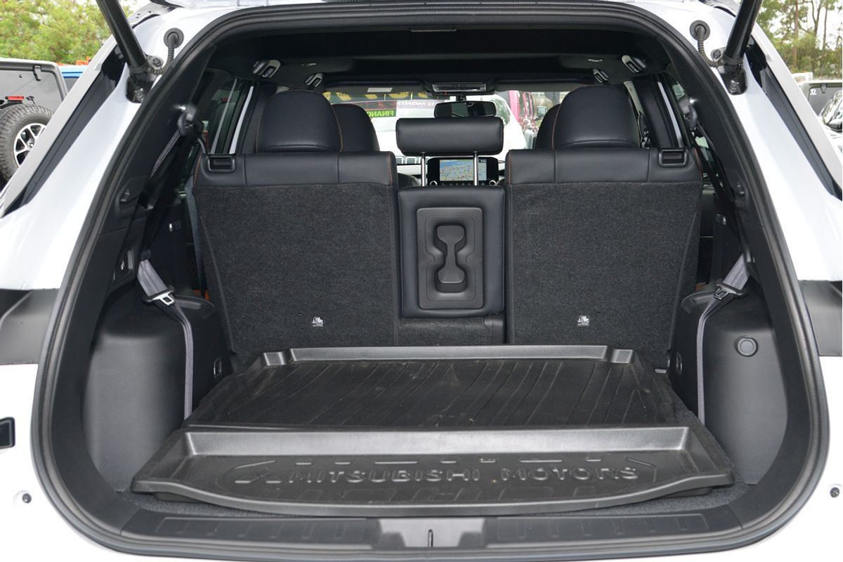2022 Mitsubishi Outlander Exceed Tourer ZM