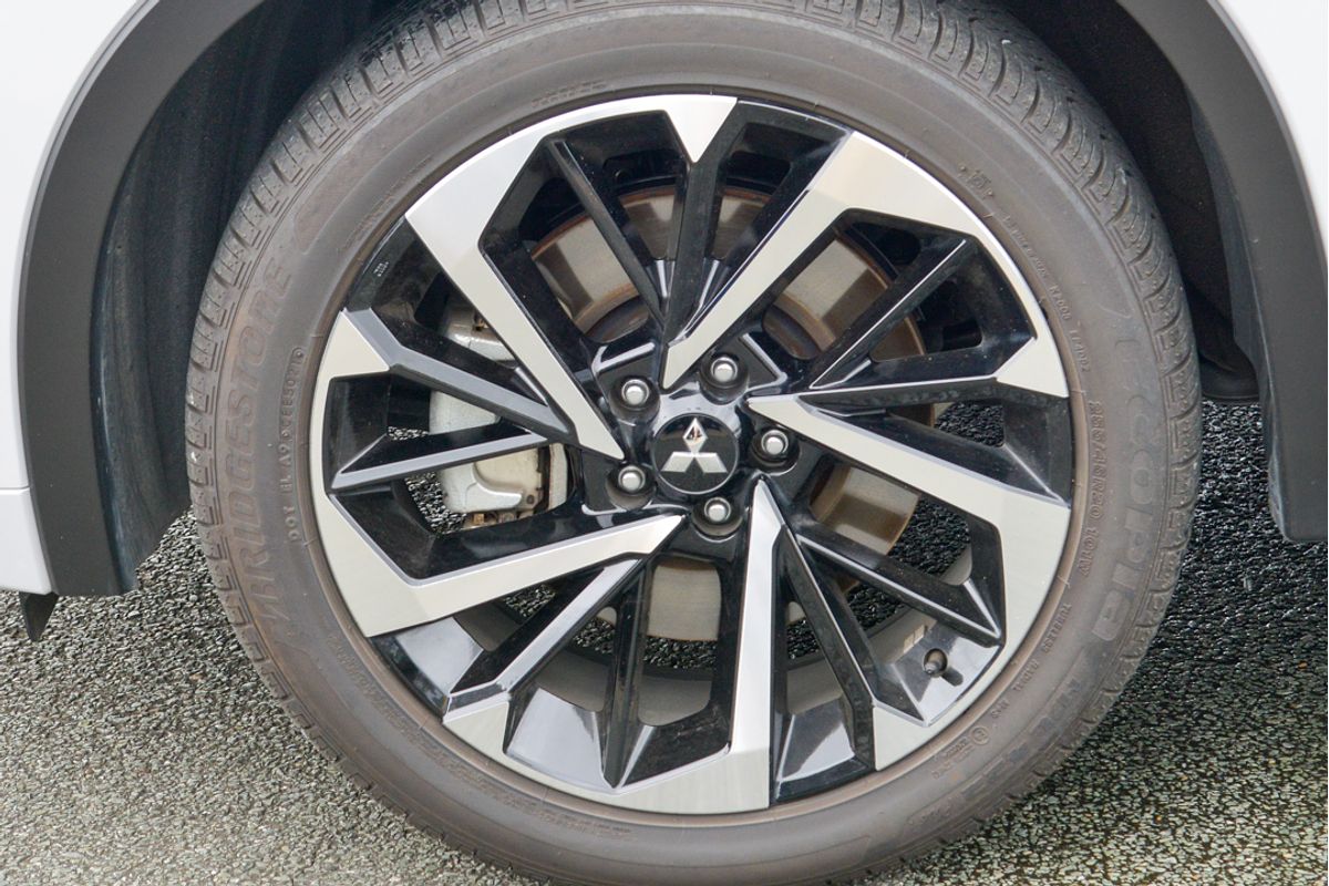 2022 Mitsubishi Outlander Exceed Tourer ZM