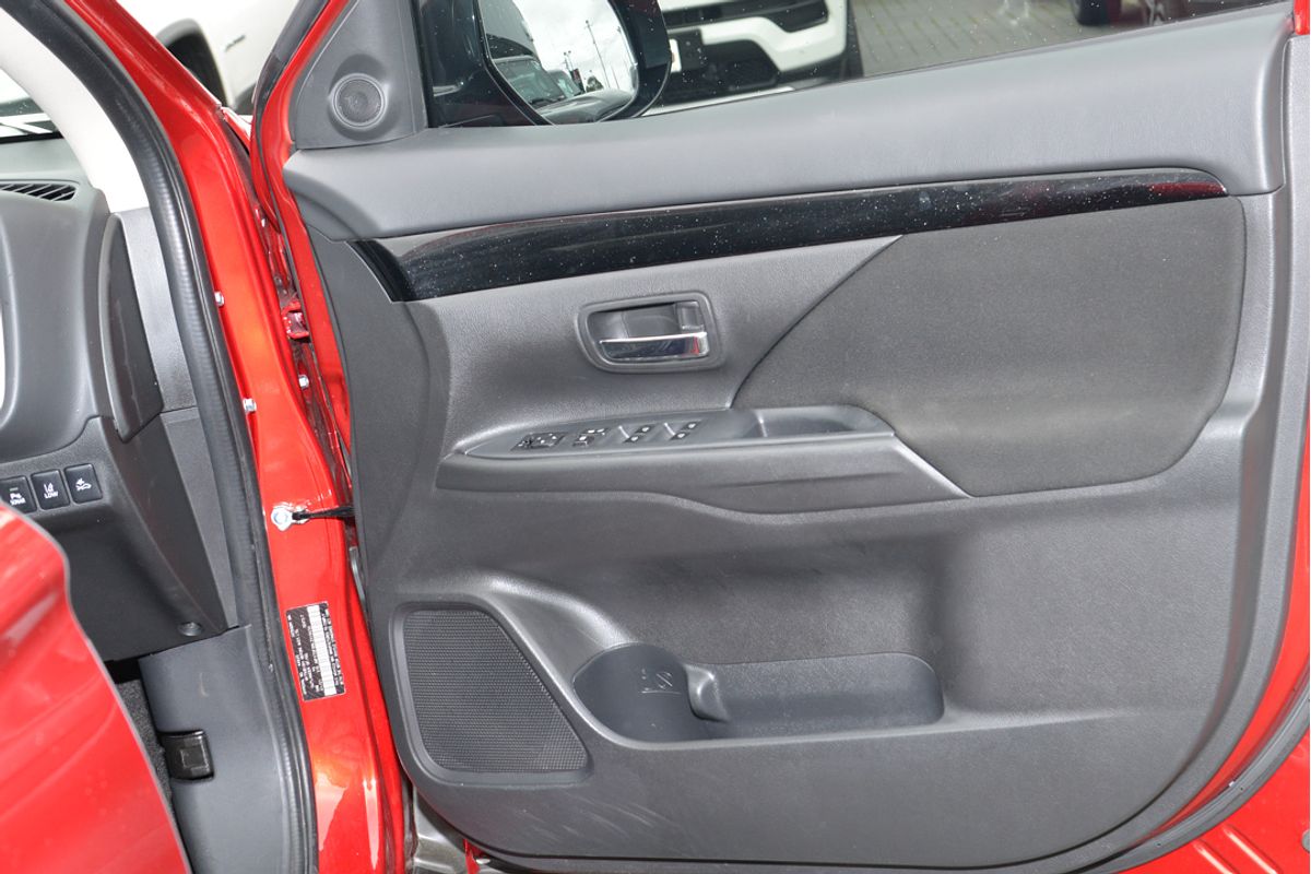 2021 Mitsubishi Outlander ES ZL