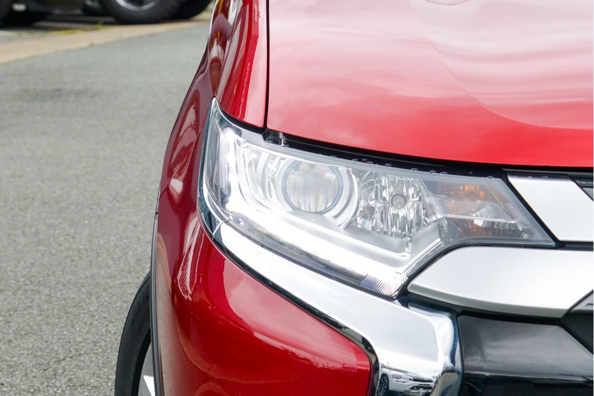2021 Mitsubishi Outlander ES ZL