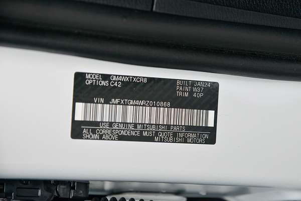 2024 Mitsubishi Outlander LS ZM