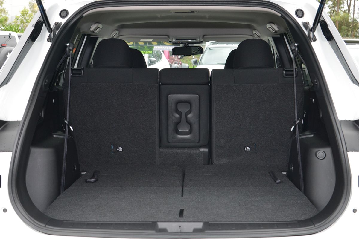 2024 Mitsubishi Outlander LS ZM
