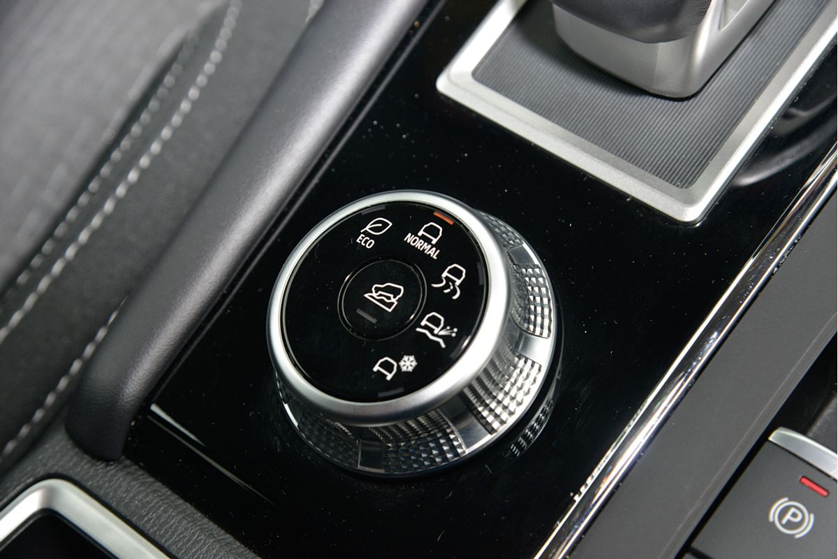 2024 Mitsubishi Outlander LS ZM