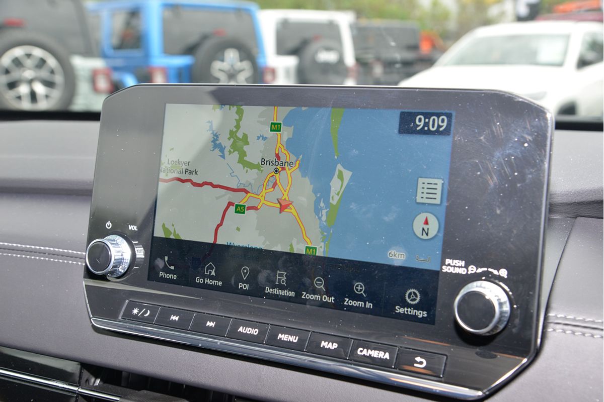 2024 Mitsubishi Outlander LS ZM