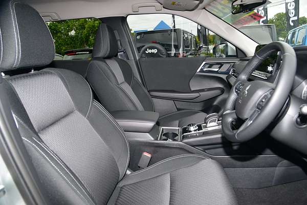 2024 Mitsubishi Outlander LS ZM
