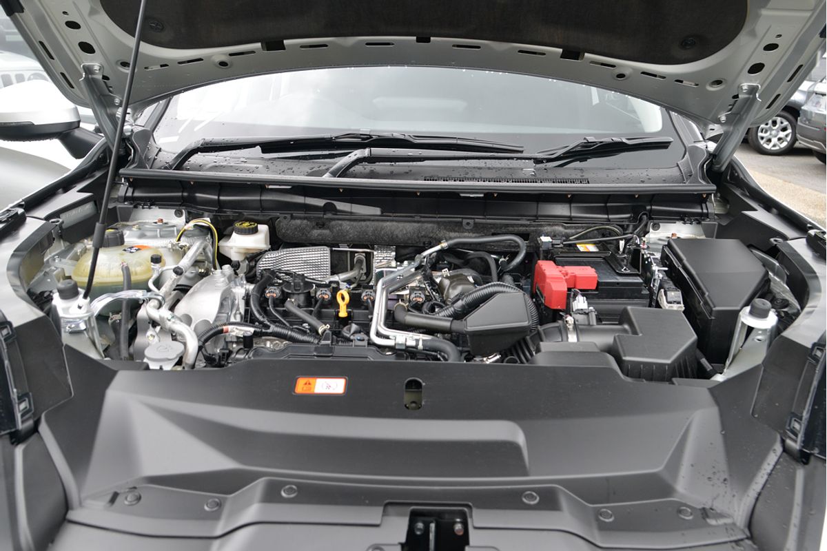 2024 Mitsubishi Outlander LS ZM