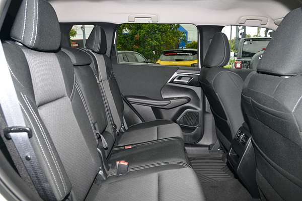 2024 Mitsubishi Outlander LS ZM