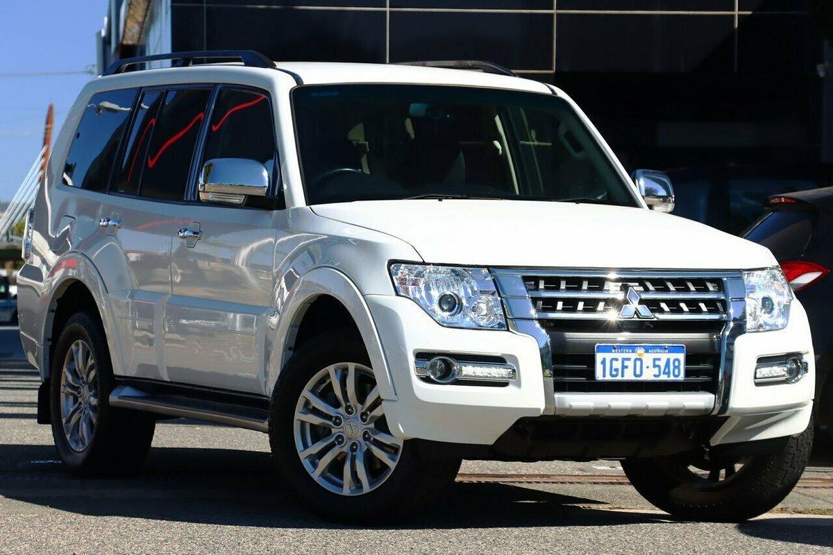 2016 Mitsubishi Pajero GLX NX