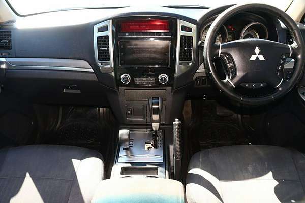 2016 Mitsubishi Pajero GLX NX