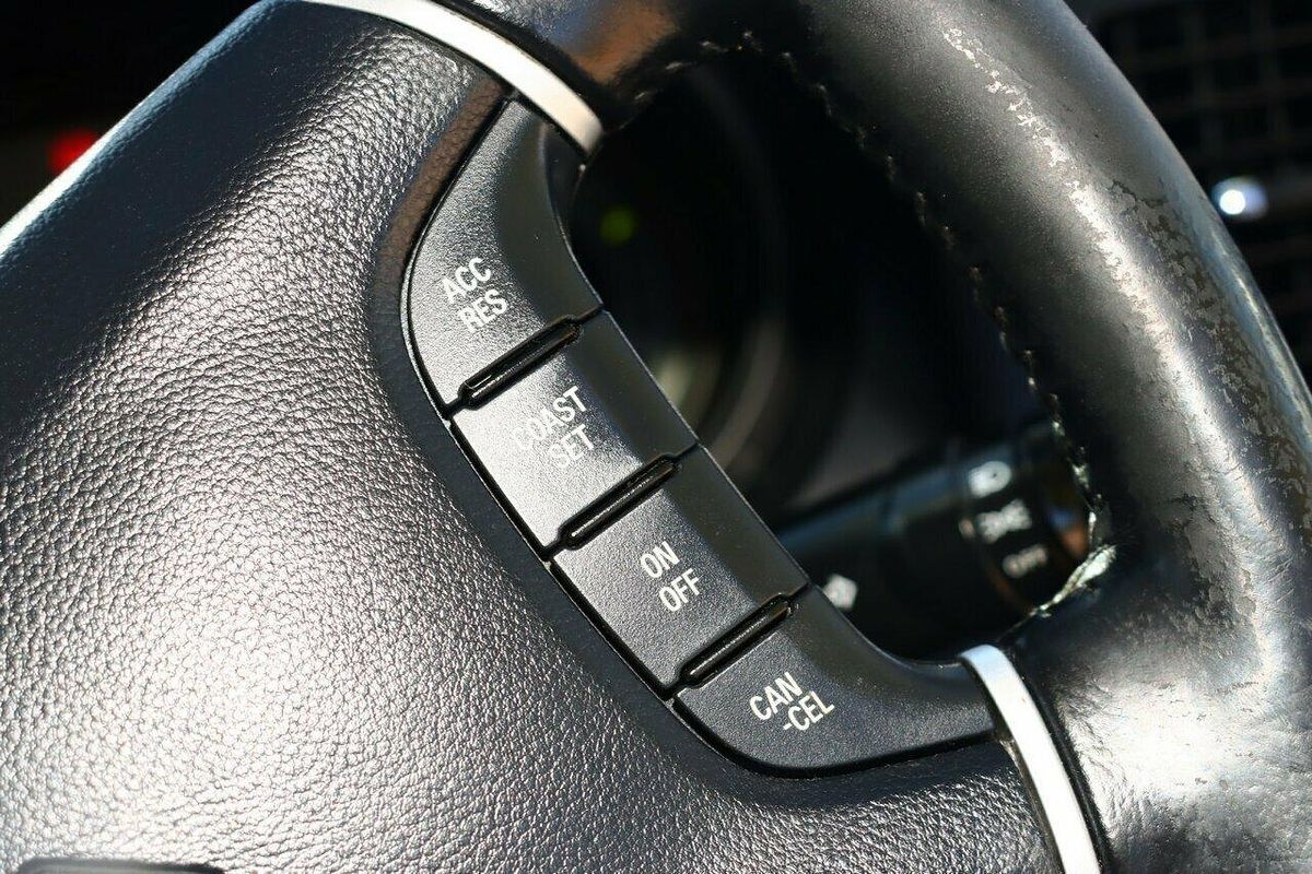 2016 Mitsubishi Pajero GLX NX