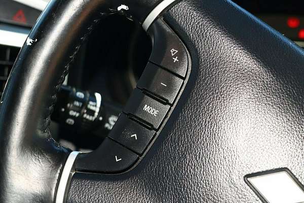 2016 Mitsubishi Pajero GLX NX