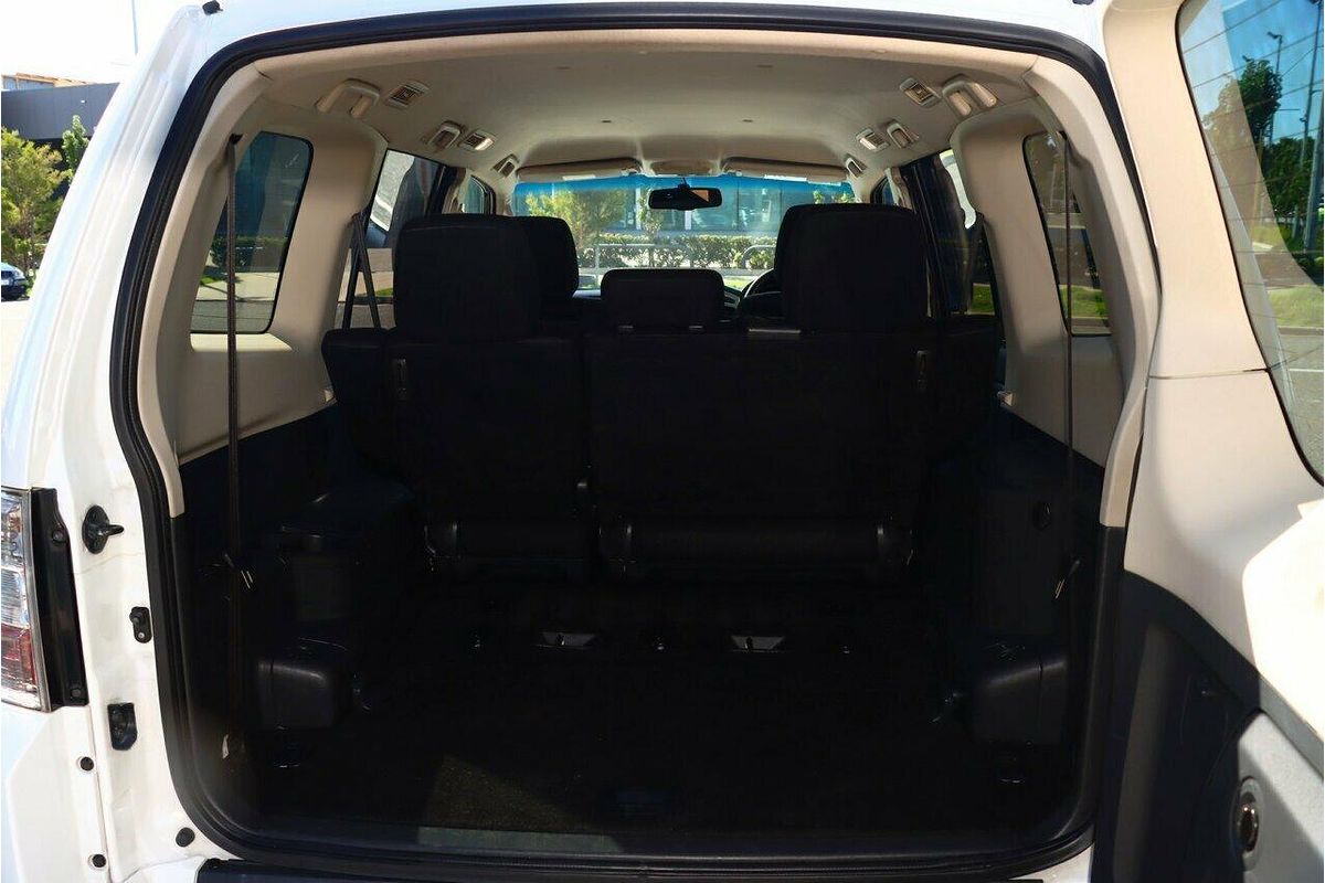 2016 Mitsubishi Pajero GLX NX