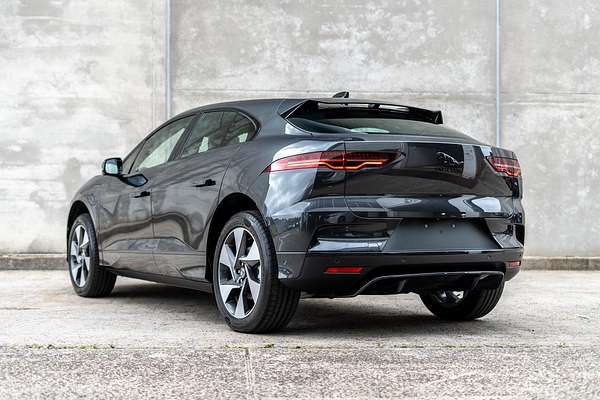 2023 Jaguar I-PACE EV400 R-Dynamic SE X590
