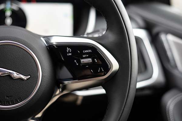 2023 Jaguar I-PACE EV400 R-Dynamic SE X590
