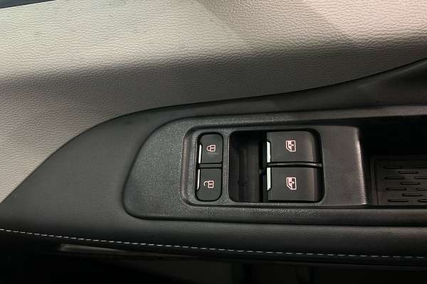 2024 LDV Deliver 7 SWB