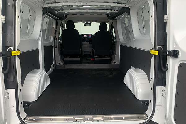 2024 LDV Deliver 7 SWB