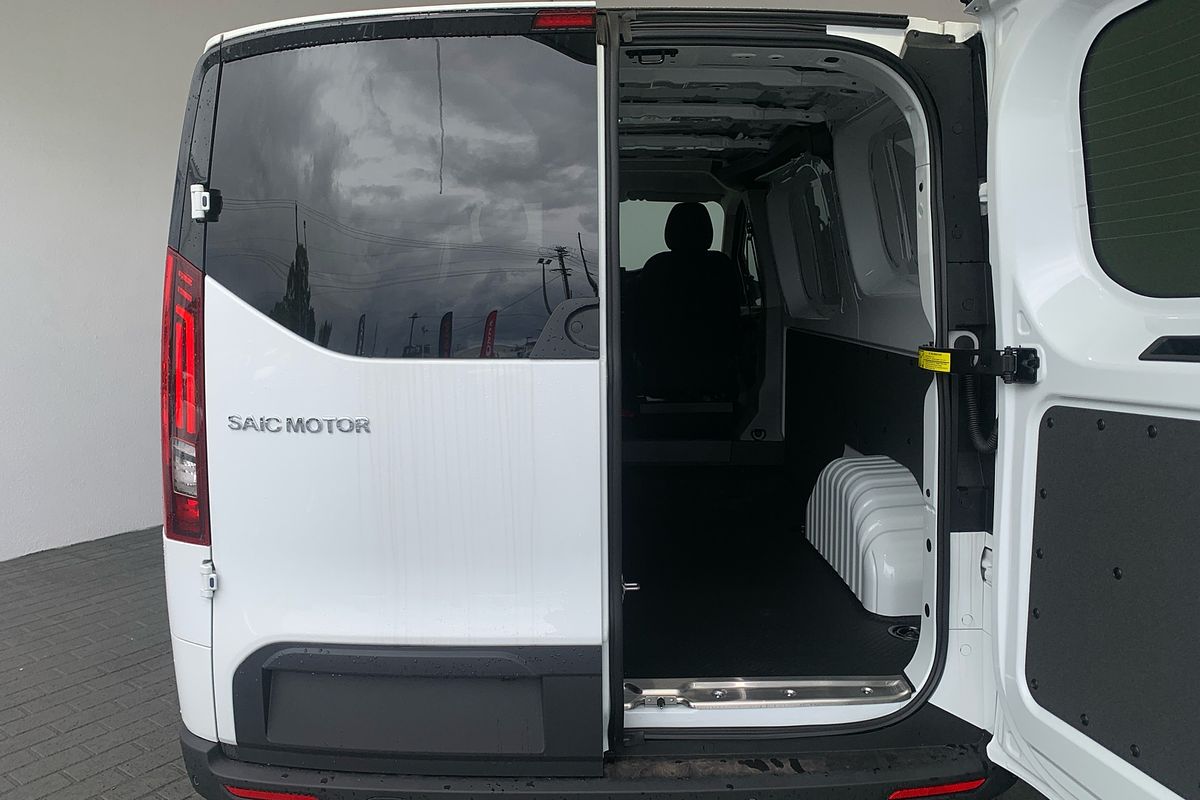 2024 LDV Deliver 7 SWB