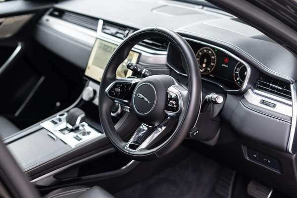2023 Jaguar F-PACE D300 R-Dynamic SE X761